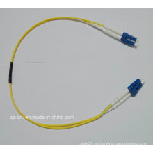 Cable de fibra óptica con conectores LC-LC monomodo de Simplex (0.6M)